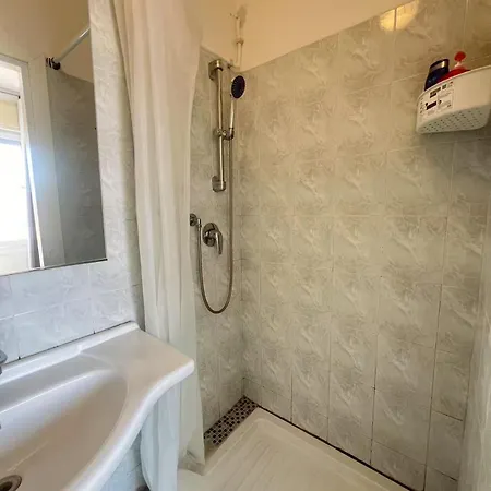 Moon 6 Guest house Mestre